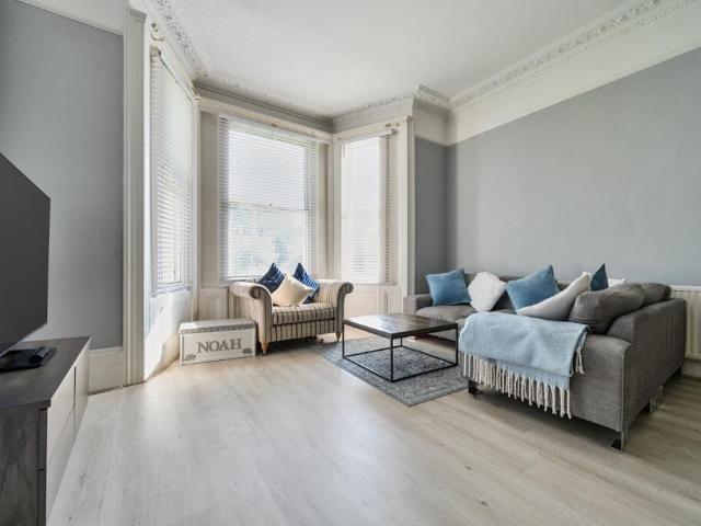 Apartment for rent in Eltham