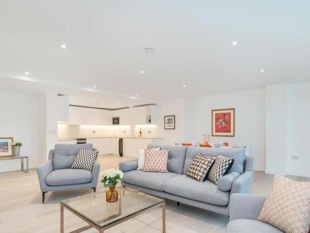 House for rent in Lyons, Greater London