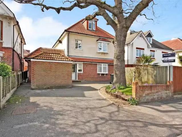 Apartment for rent in Southbourne, Pokesdown