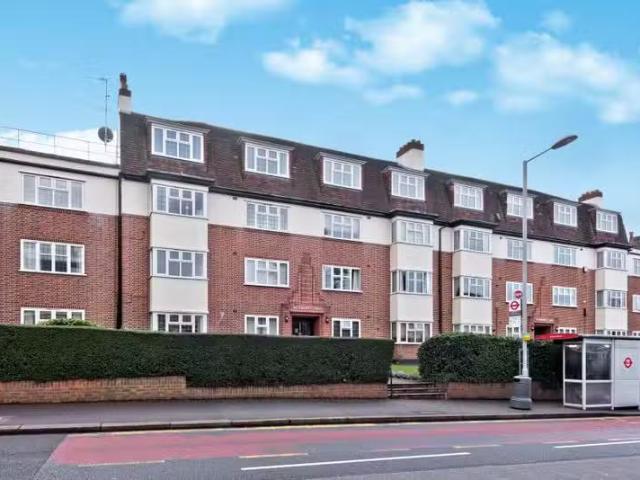 Apartment for rent in Surbiton, Greater London