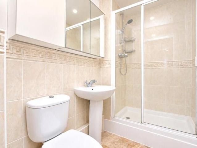 Apartment for rent in Fairlands, Guildford