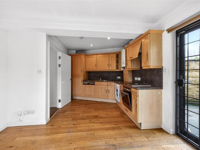 Apartment for rent in Cat Hill, Isle Of Man