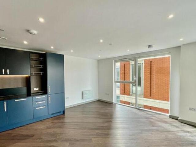 House for rent in Surrey