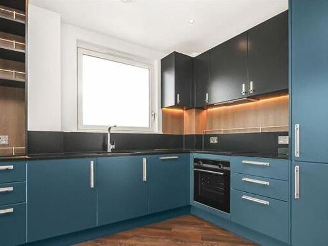 House for rent in Surrey