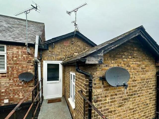 House for rent in Lyons, Greater London