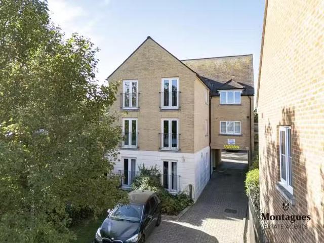 Apartment for rent in Epping