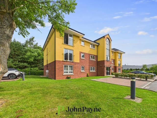 Apartment for rent in Tile Hill Apartment for rent in Tile Hill