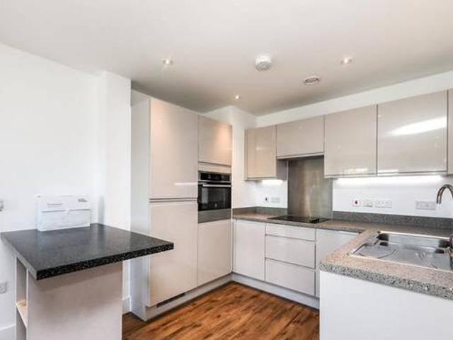 House for rent in Surrey, England