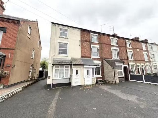 Apartment for rent in Birchen Coppice, Rushock