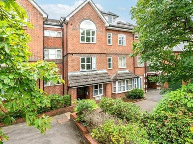 House for rent in Surrey