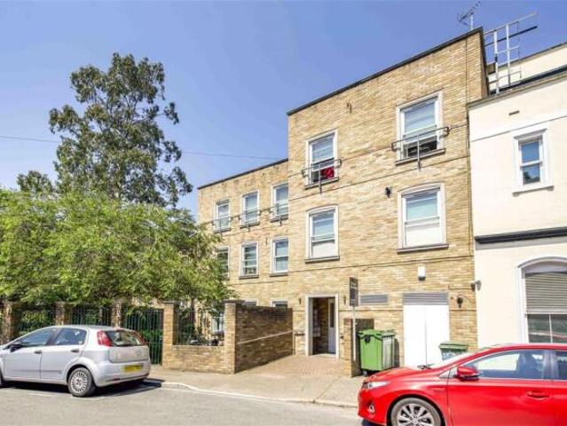 Apartment for rent in Twickenham, Greater London