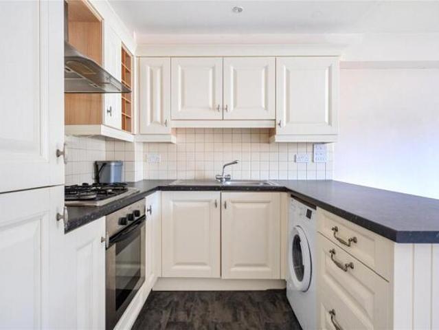 Apartment for rent in Sandown Park, Kent