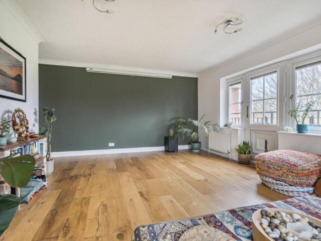 Apartment for rent in Reading