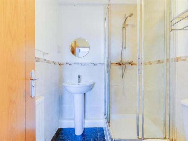 Apartment for rent in Llanishen, Wales