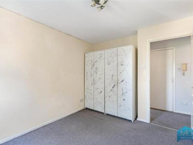 Apartment for rent in East Finchley, Isle Of Man
