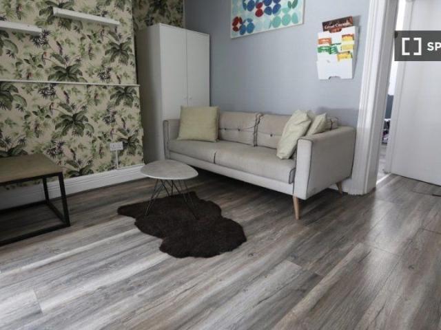 Apartment to rent in Bluebell, North Tipperary