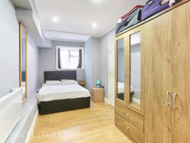 Apartment for rent in Ealing, Greater London