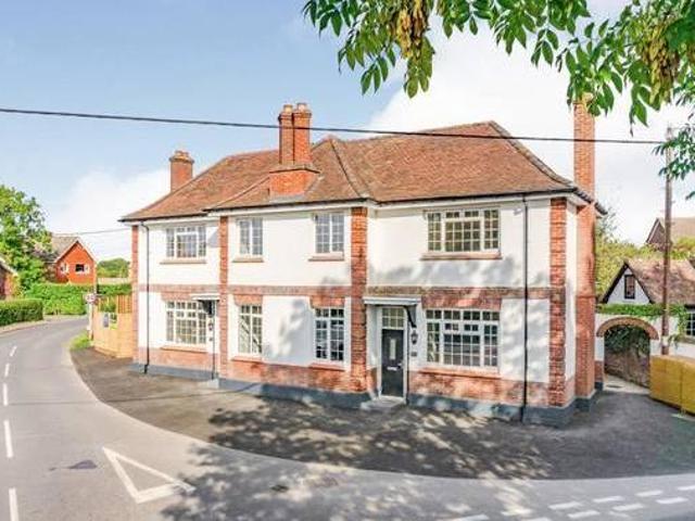 House for rent in West Sussex