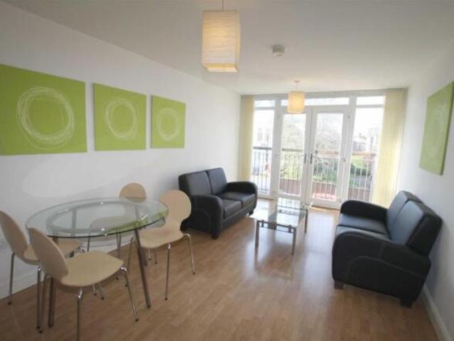 Apartment for rent in South Lane, West Yorkshire