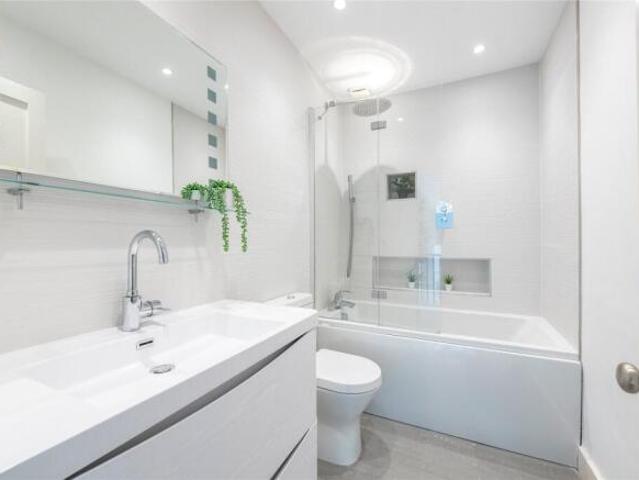 Apartment for rent in Ealing, Greater London