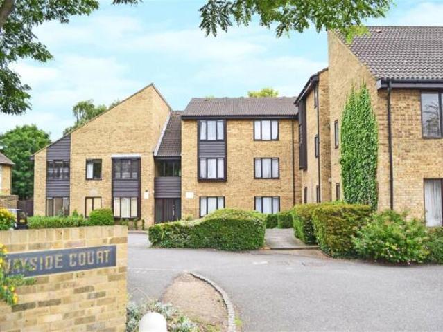 Apartment for rent in Isleworth, Greater London