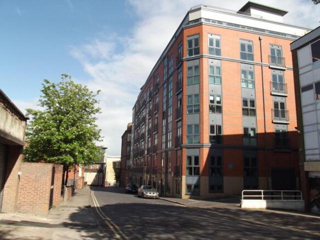 Apartment for rent in South Lane, West Yorkshire