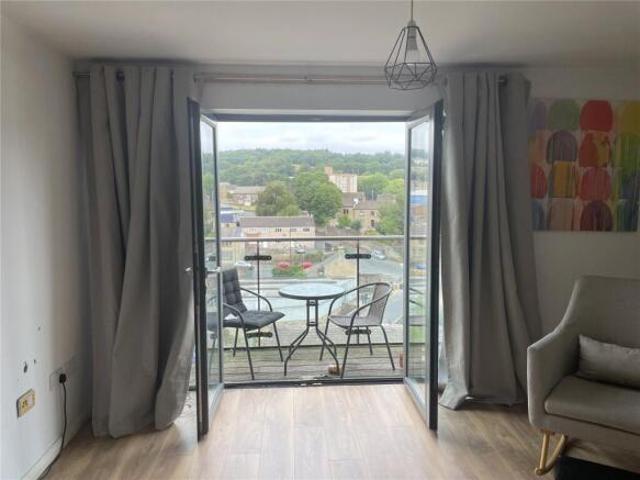 Apartment for rent in Huddersfield, West Yorkshire