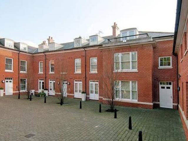 House for rent in Lyons, Greater London