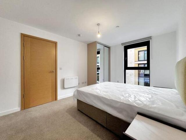 Apartment for rent in Kirkstall, West Yorkshire