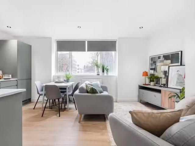Apartment for rent in Queen Street, Purton