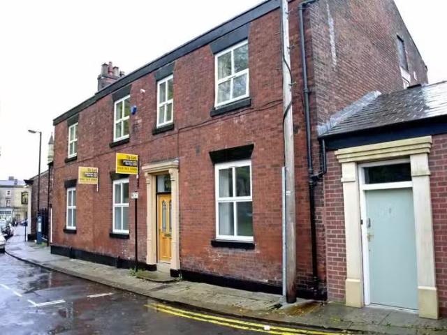Apartment for rent in Fernhill, Bury