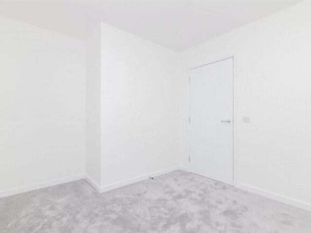 Apartment for rent in Wellmeadow, Scotland