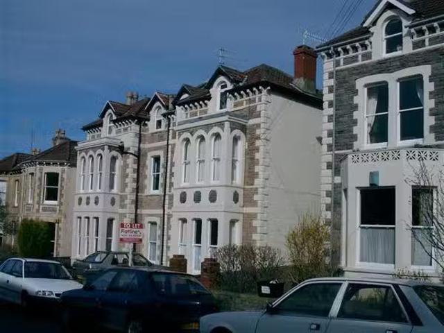 Apartment for rent in Roffey, Horsham