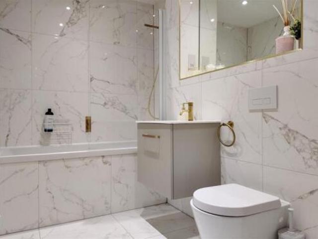 Apartment for rent in Branksome Park, Poole