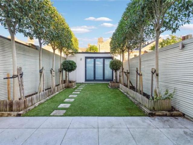 Apartment for rent in Cat Hill