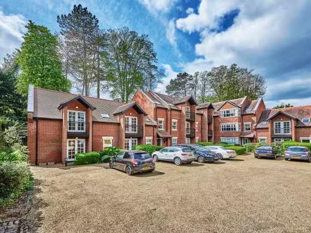 Apartment for rent in St Albans, Five Acres