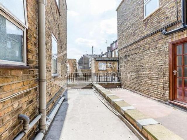 Apartment for rent in South Lane, West Yorkshire