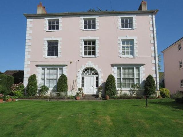 House for rent in Llanbadoc, Wales