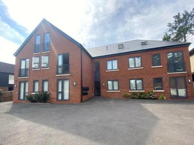 House for rent in Uxbridge, Greater London