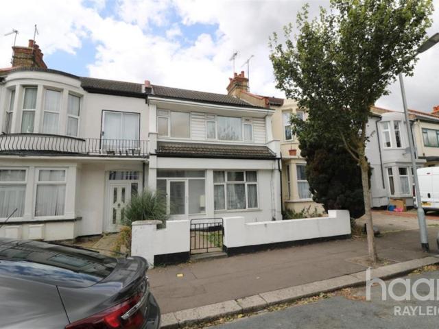 Apartment for rent in Kursaal Estate, Alton Barnes
