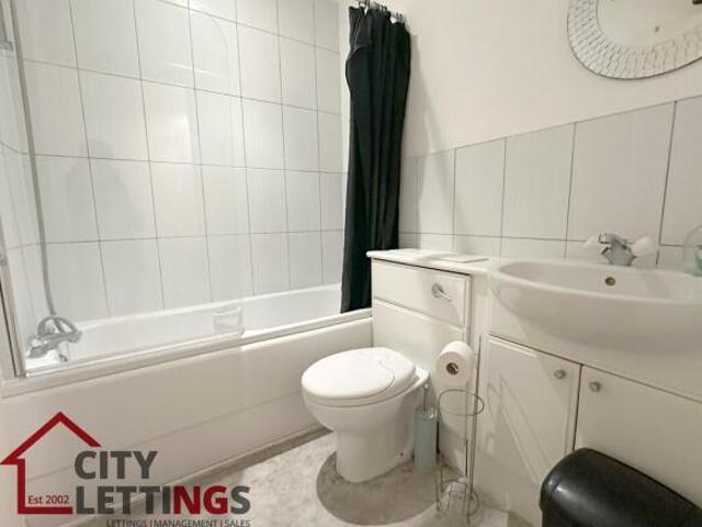 Apartment for rent in The Rise, Isle Of Man