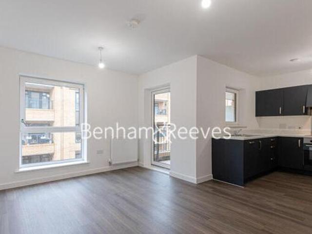 House for rent in Surrey