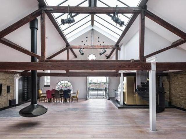 House for sale in Lyons, Greater London