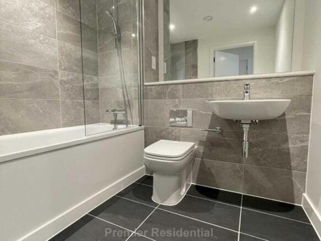 Apartment for rent in Worrall, Sheffield