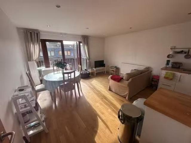 Apartment for rent in Westbury On Trym, Manor Farm