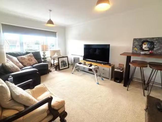 Apartment for rent in Westborough, Surrey