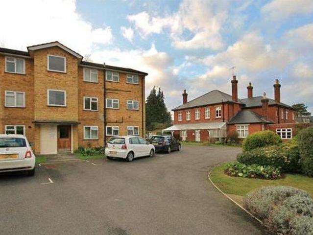 House for rent in Surrey