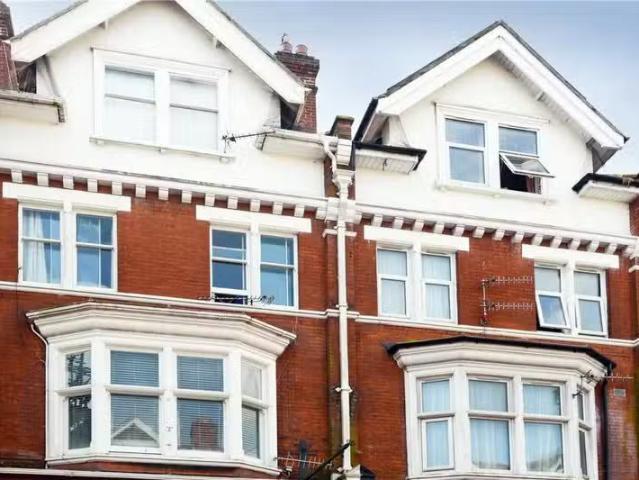 Apartment for rent in Littlecote, West Sussex