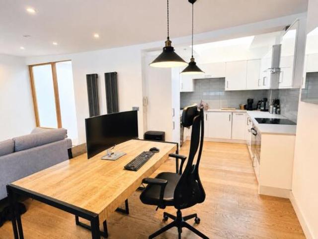 Apartment for rent in Cat Hill