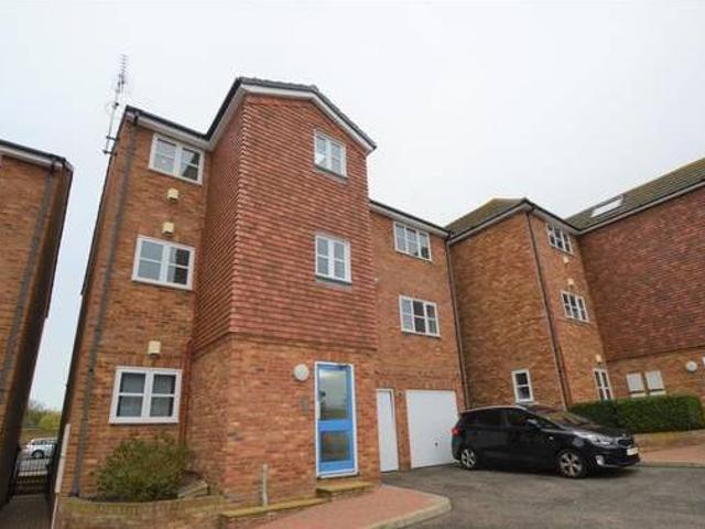 House for rent in Lyons, Greater London